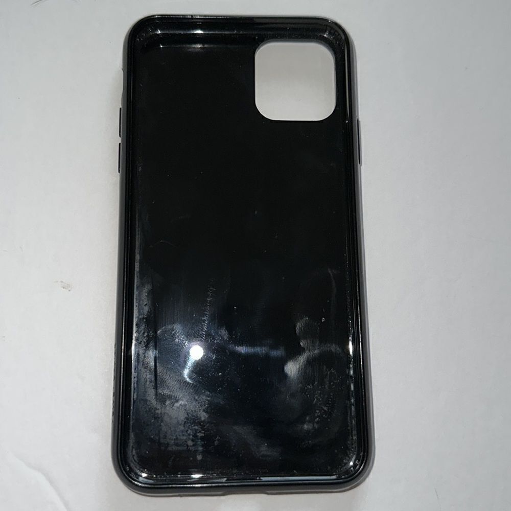 Velvet Caviar Phone Case 11Pro Max - Picture 6 of 6